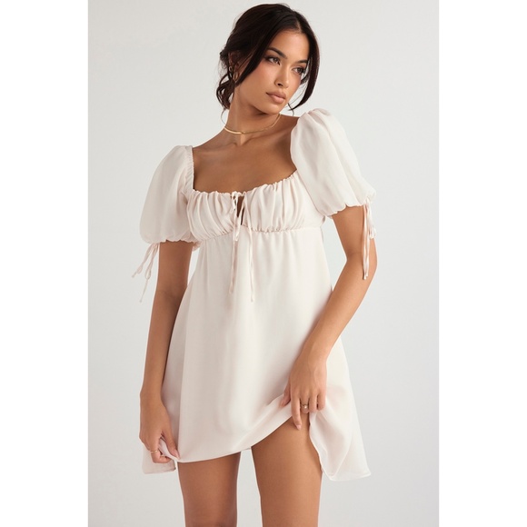 NEW House of CB Princess Dress Ivory Large+ (XL) with Plus Cup - Picture 3 of 17